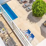 Valentina Bay Villa *