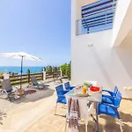 Villa Valentina Bay *