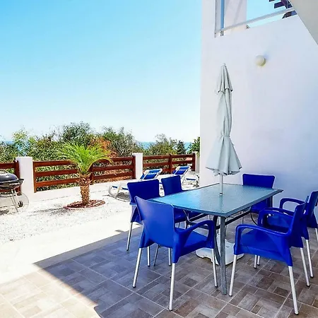 Villa Valentina Bay *