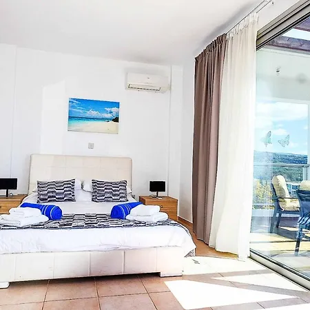 Valentina Bay Villa