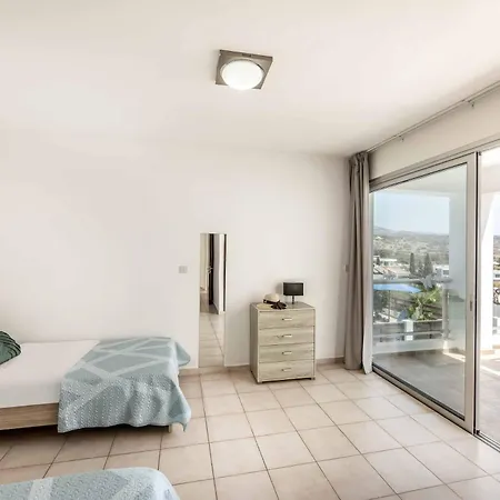 Valentina Bay Vilă Peyia