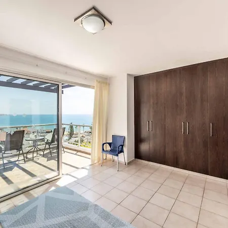 Valentina Bay Villa *