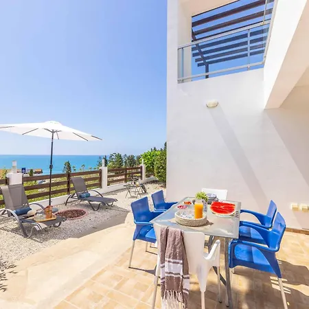 Villa Valentina Bay *