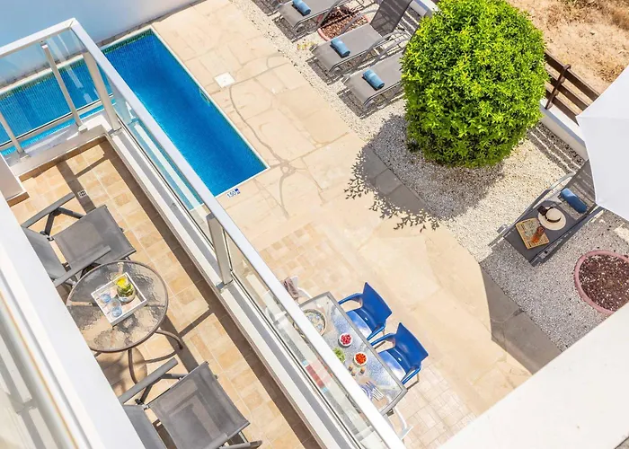 Valentina Bay Villa *