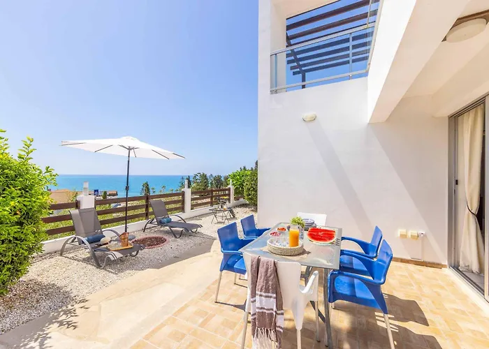 Villa Valentina Bay *